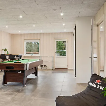 5 Bedroom Lovely In Højslev